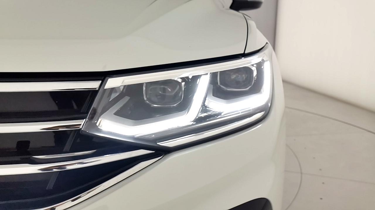 VOLKSWAGEN Tiguan II 2021 - Tiguan 1.5 tsi Elegance 150cv dsg