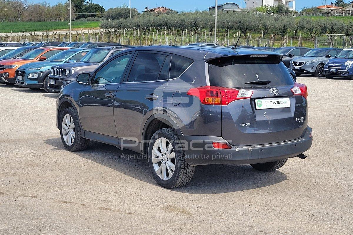 TOYOTA RAV4 2.2 D-CAT A/T 4WD Style