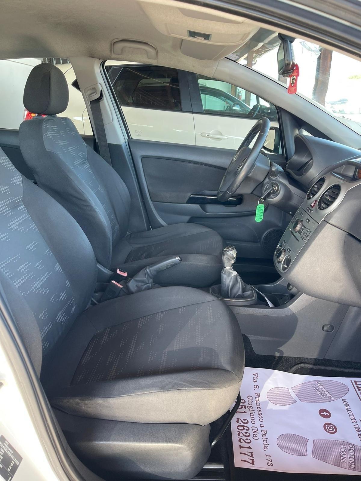 Opel Corsa 1.2 5 porte Cosmo