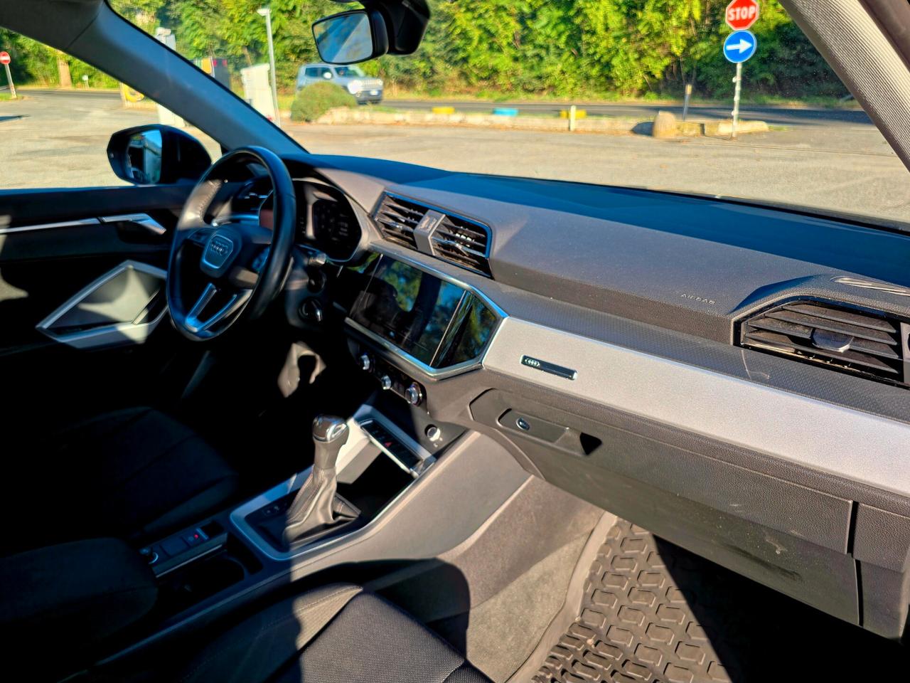 Audi Q3 35 TDI S tronic line edition 2020-E6 Automatico