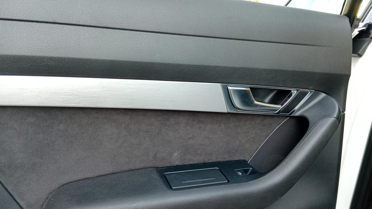 Audi A6 Avant 3.0 V6 TDI 240 CV Black Edition S-line