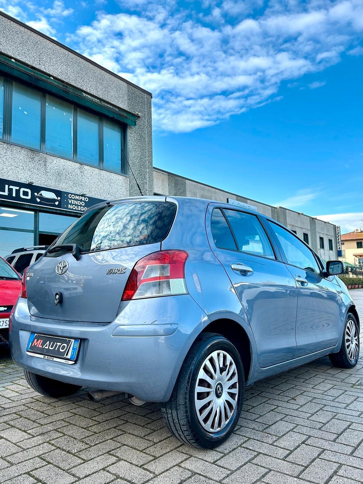 Toyota Yaris 1.0 5 porte Sol - ok neopatentato