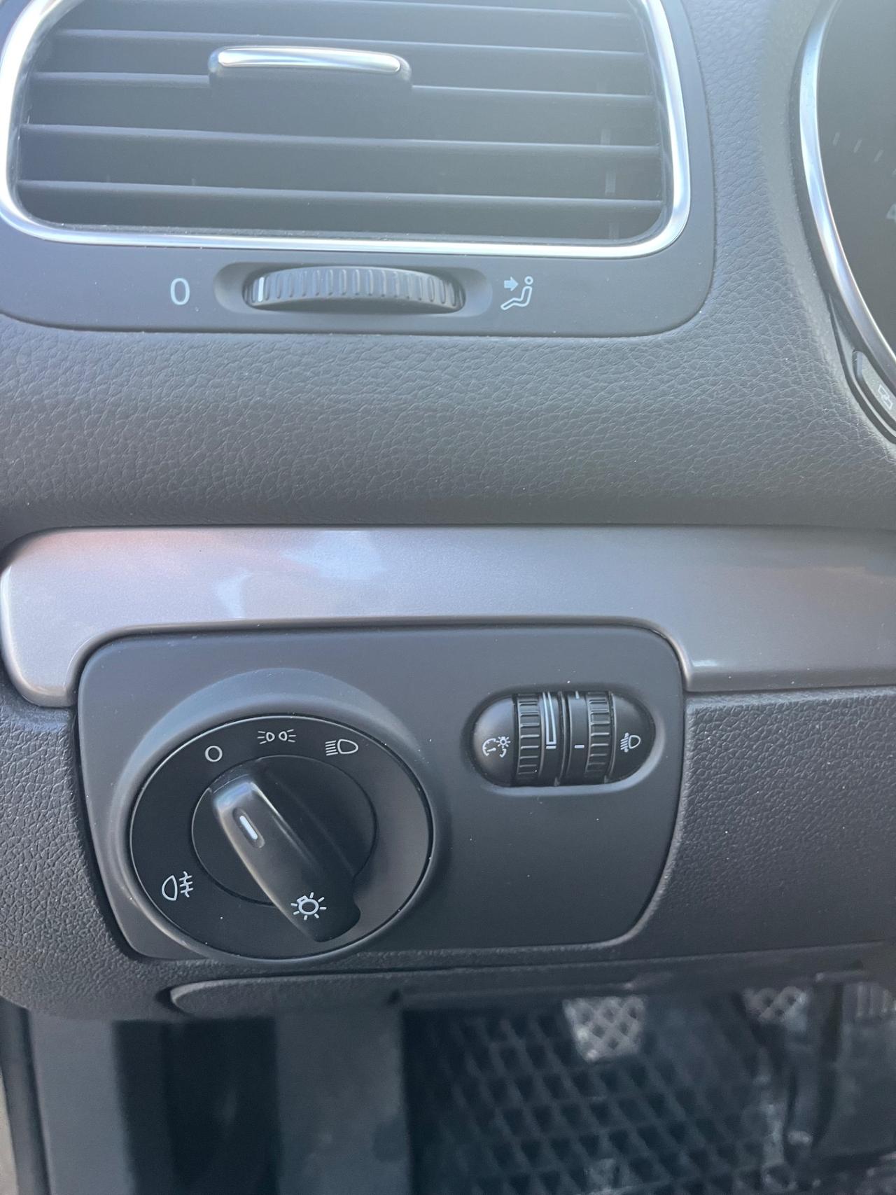 Volkswagen Golf 1.6 TDI DPF 5p. Con gancio traino