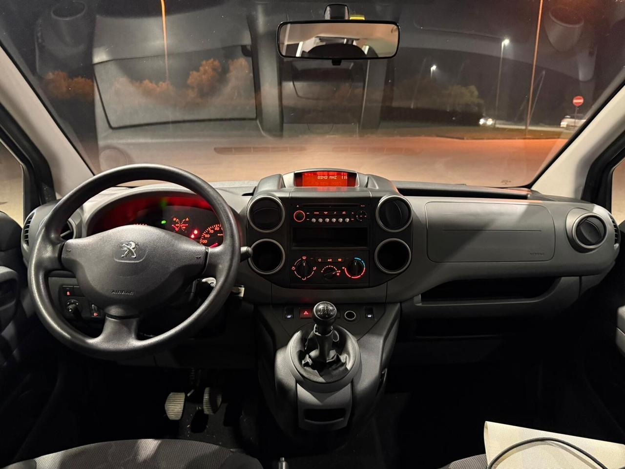 Peugeot Partner Tepee BlueHDi 75 Active