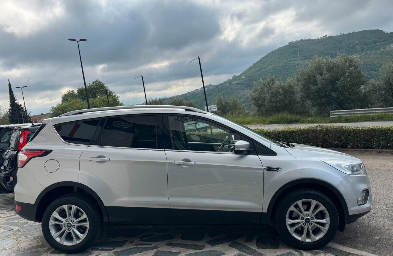 Ford Kuga 1.5 TDCI 120 CV S&S 2WD Titanium