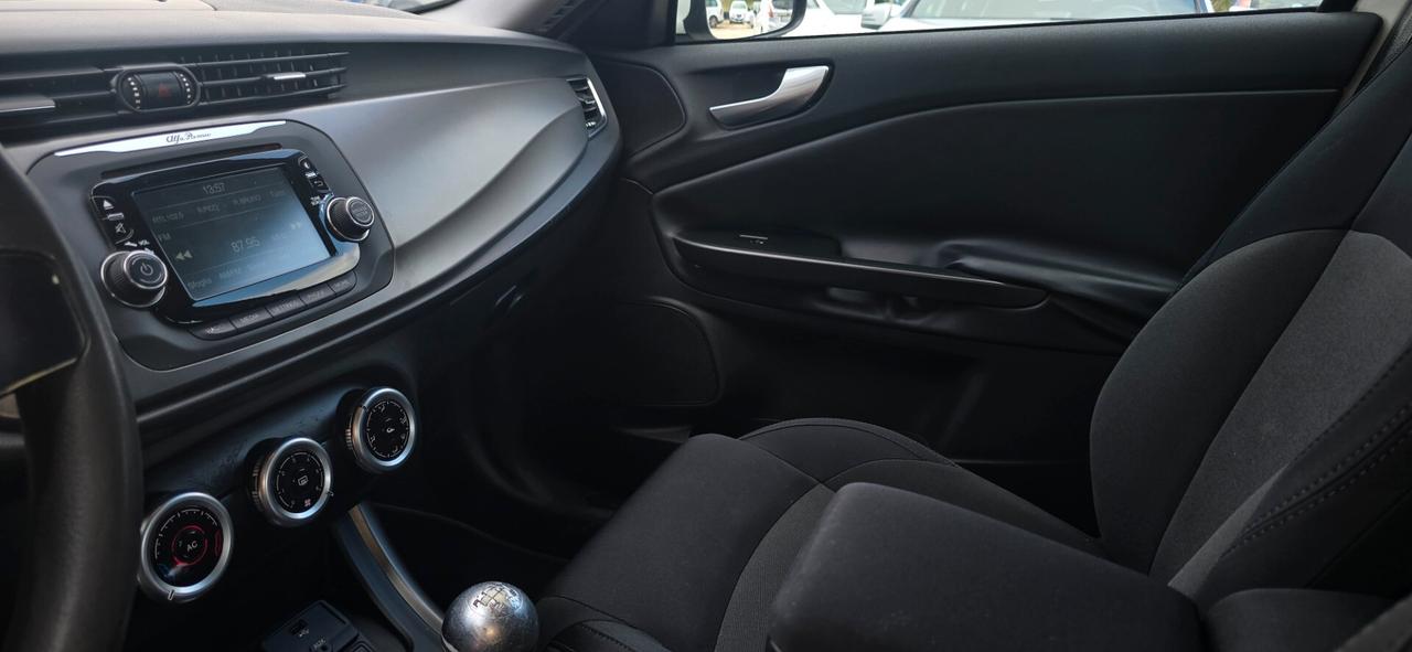 Alfa Romeo Giulietta 1.4 Turbo 120 CV GPL Distinctive