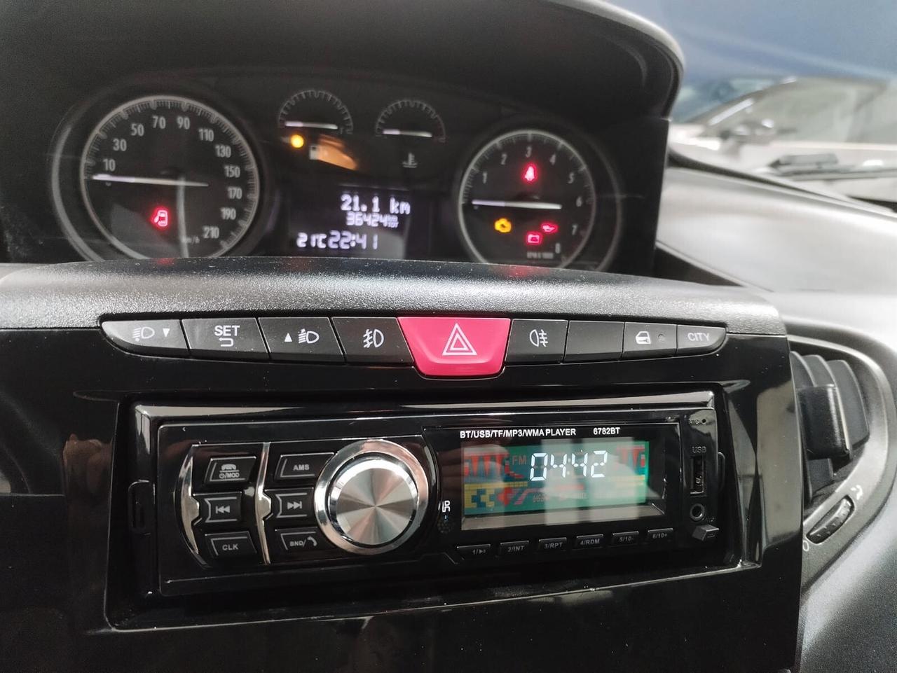 Lancia Ypsilon 1.2 69 CV 5 porte Silver
