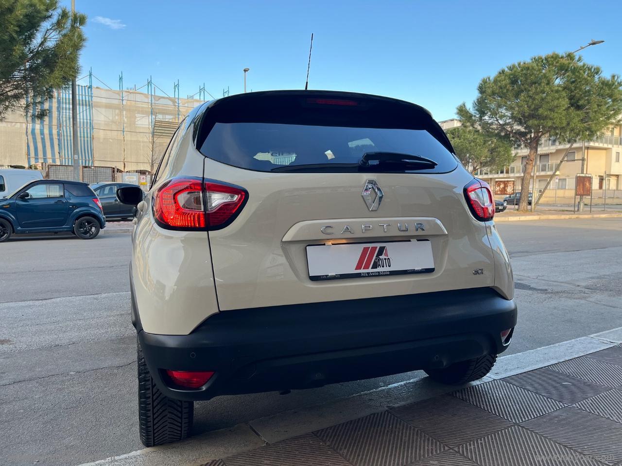 RENAULT Captur dCi 8V 90 CV S&S Energy Iconic