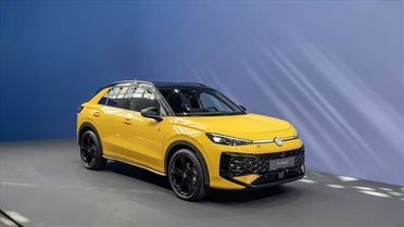 Volkswagen T-Roc 1.5 eTSI 85kW ACT Life DSG Sport utility vehicle 5-door (Euro 6E)