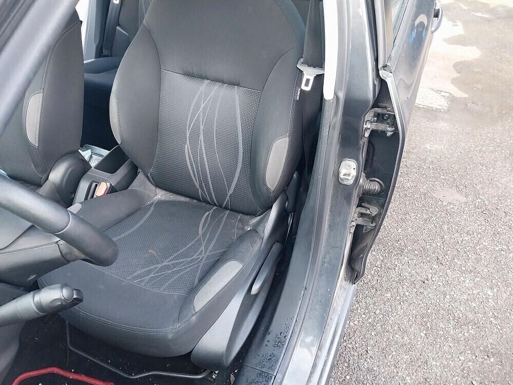 Peugeot 208 PureTech 82 5p. GPL Allure