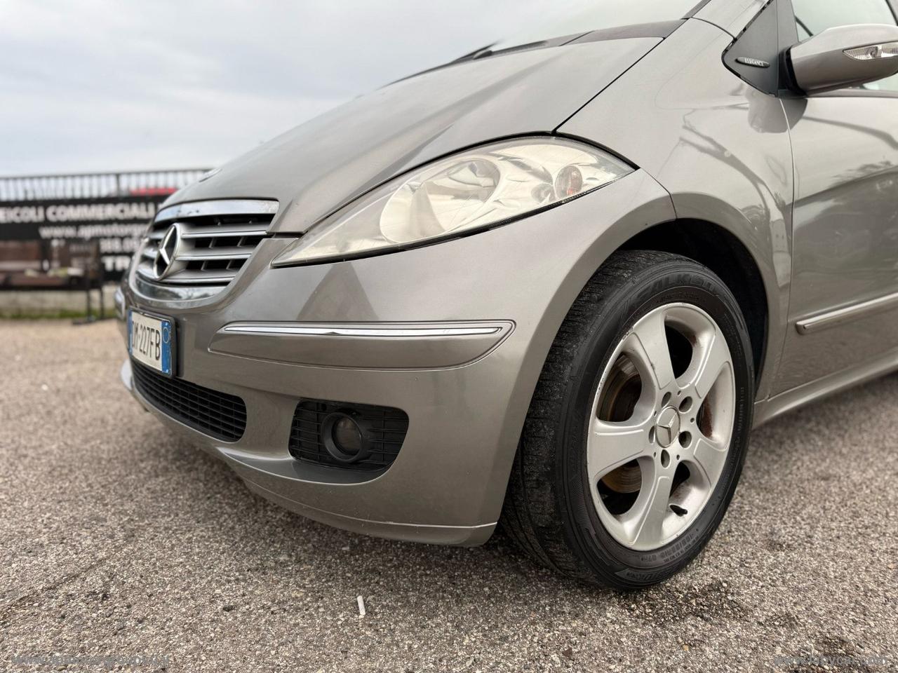 MERCEDES-BENZ A 180 CDI Elegance