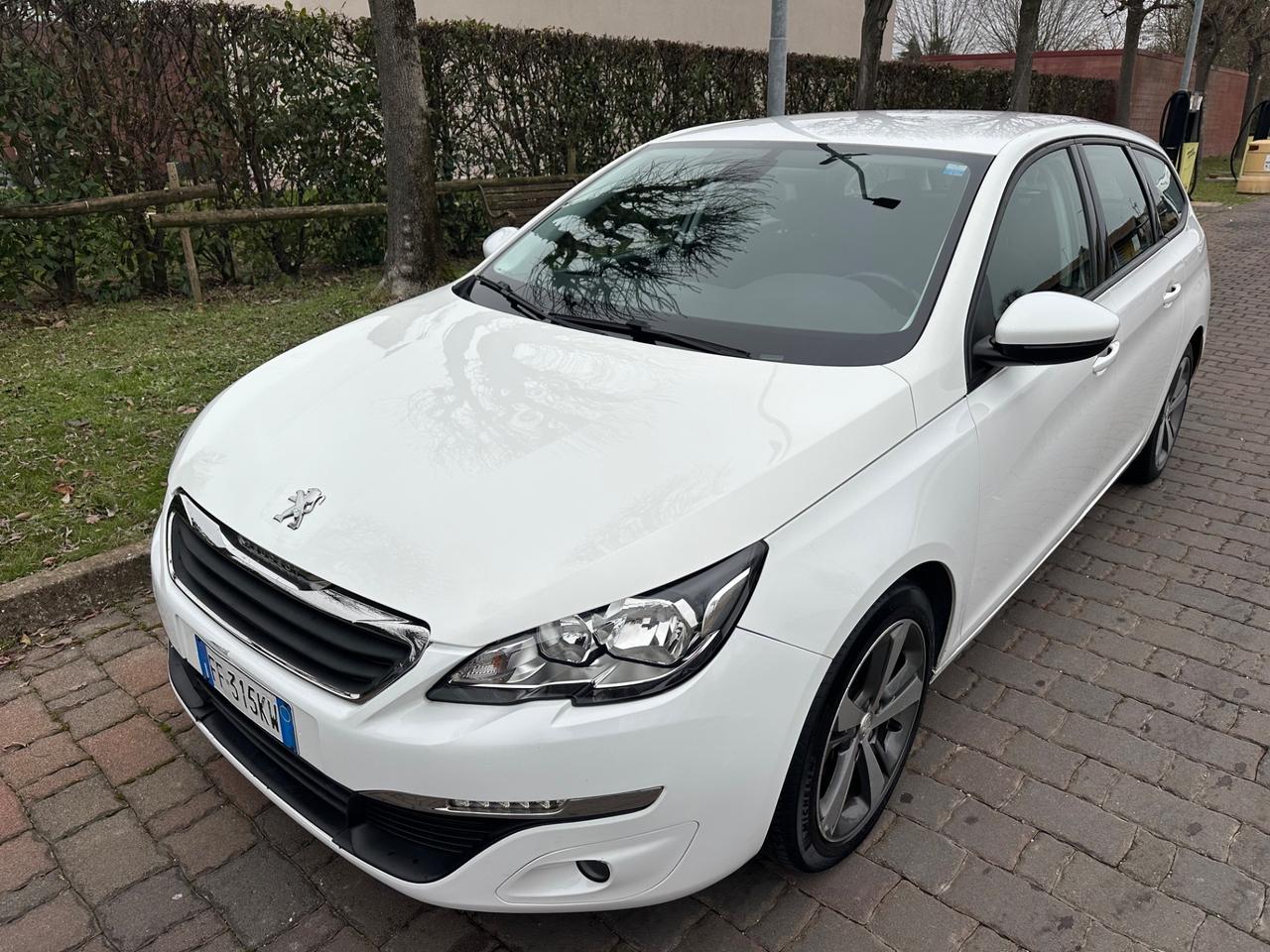 Peugeot 308 diesel 1.6 AUTOMATICA 2016