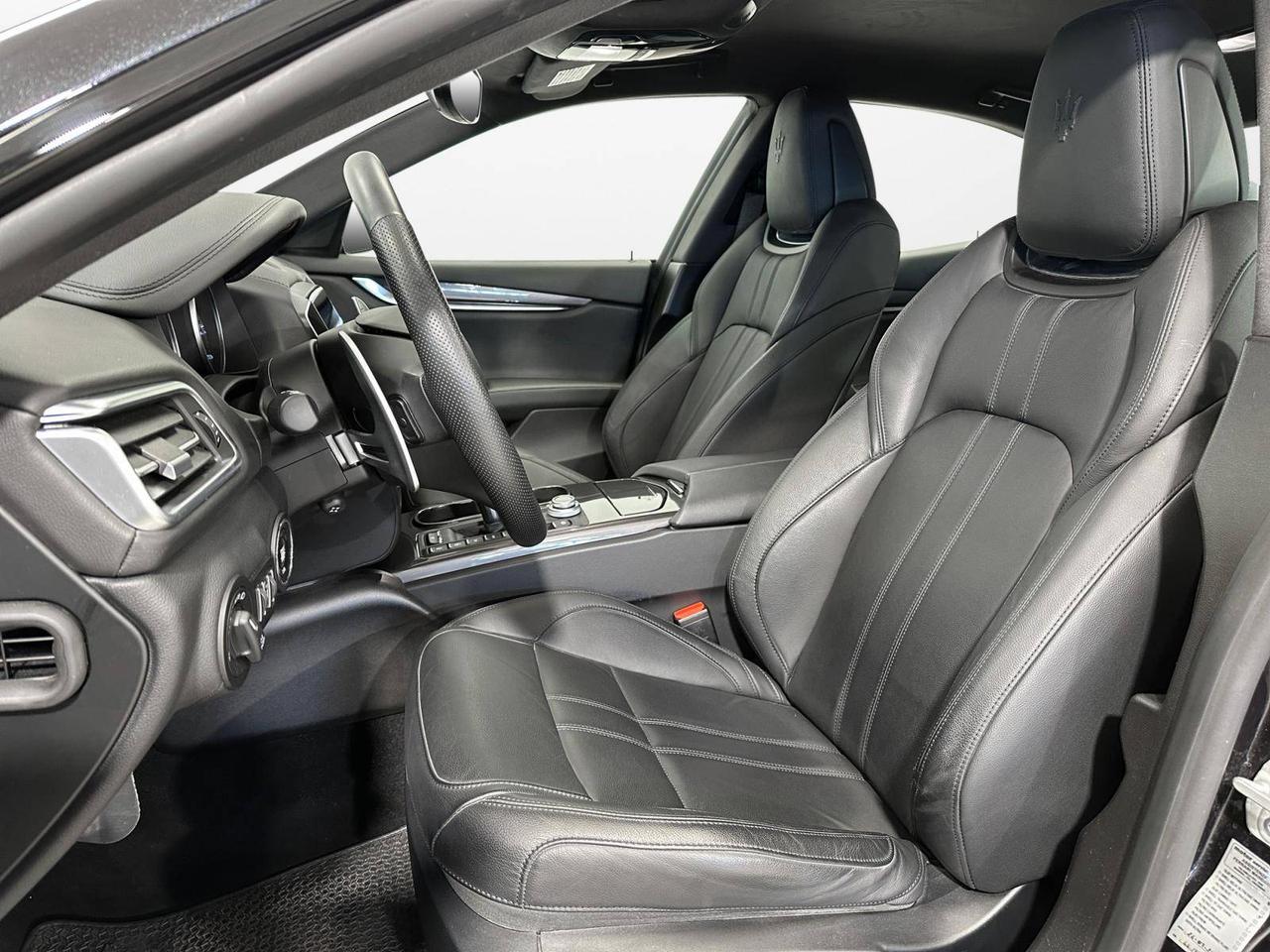 Maserati Ghibli Gransport 330cv