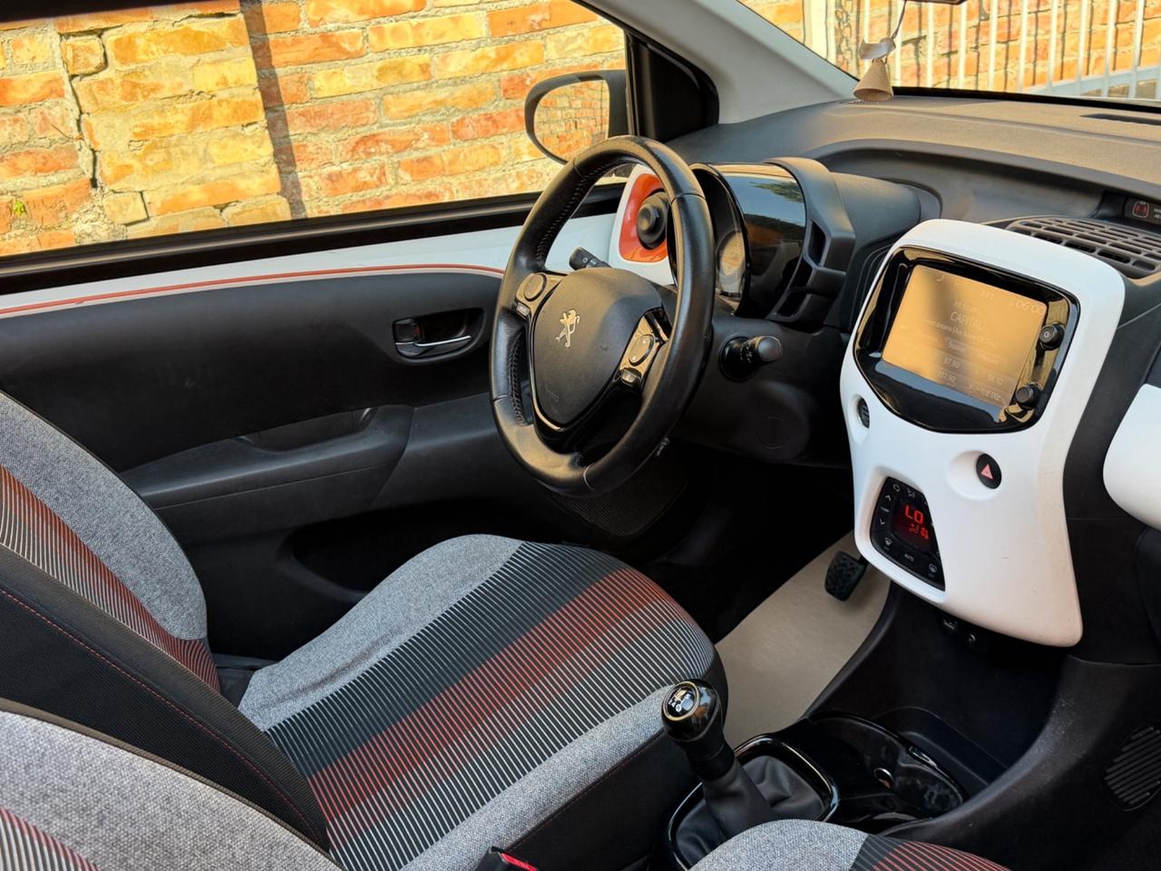 Peugeot 108 VTi 68 5 porte Roland Garros TOP!