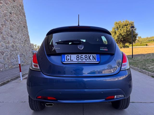 LANCIA Ypsilon 1.0 HYBRID GOLD 5 POSTI+NAVI+SENSORI