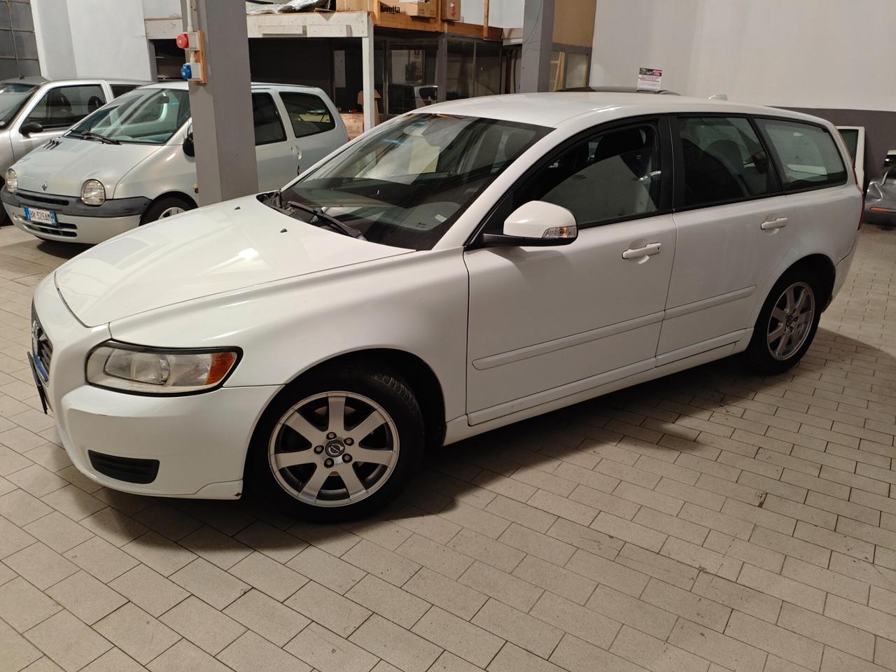 Volvo V50 D2 POLAR