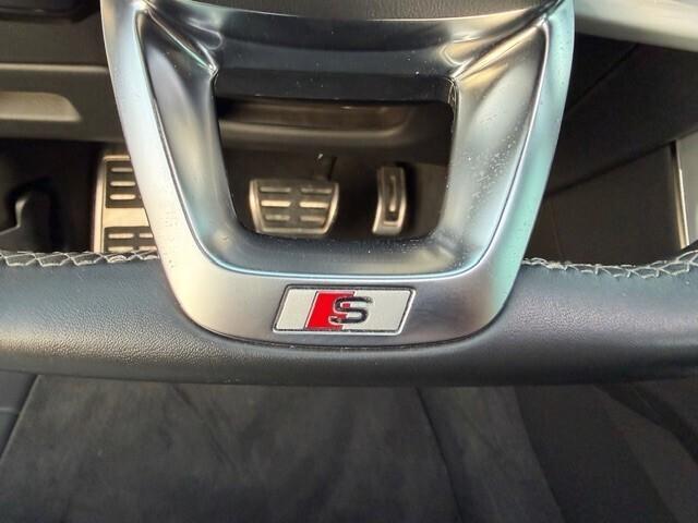 Audi Q8 55 TFSI quattro tiptronic S line edition