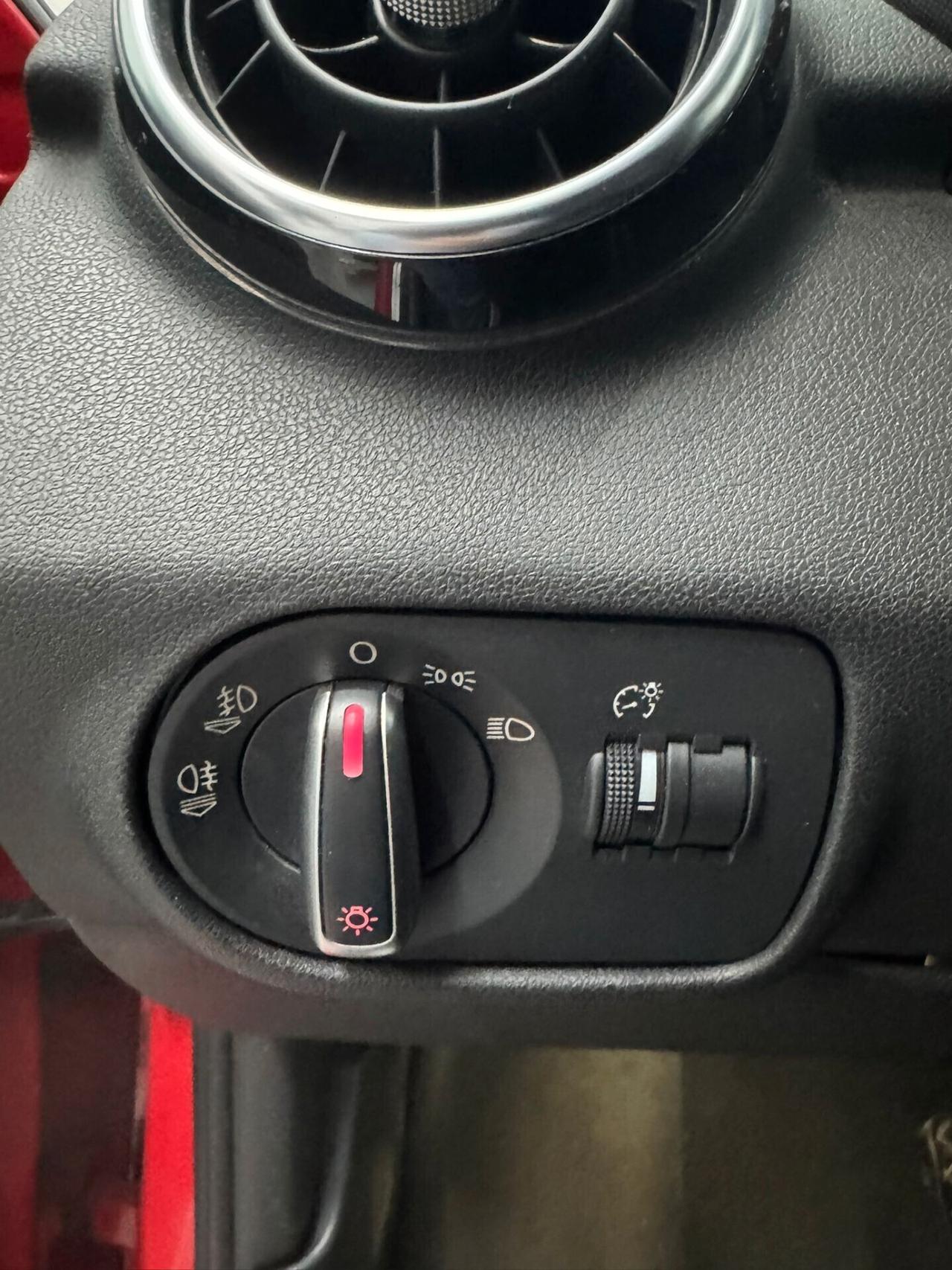 Audi A1 1.4 TFSI S tronic 119g Ambition