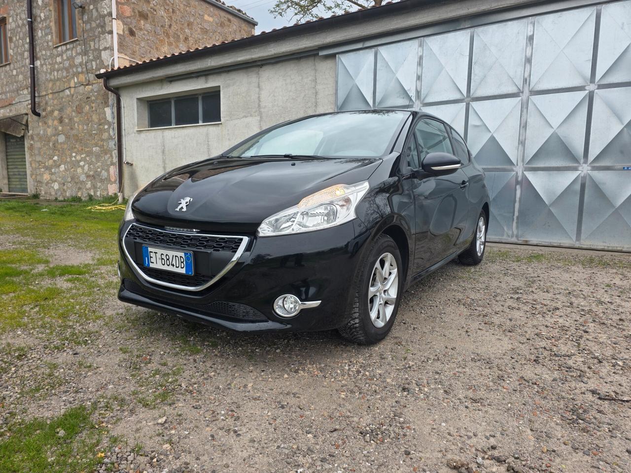 Peugeot 208 1.4 HDi 68 CV 3 porte Allure