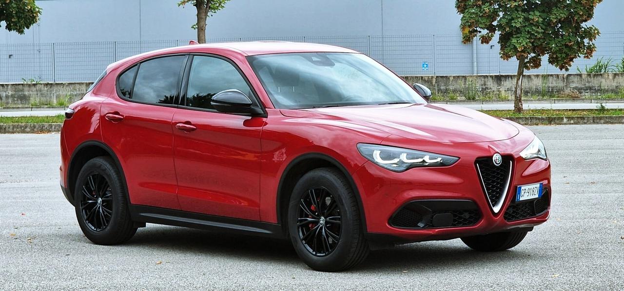 Alfa Romeo Stelvio 2.2 Turbodiesel 160 CV AT8 RWD Super