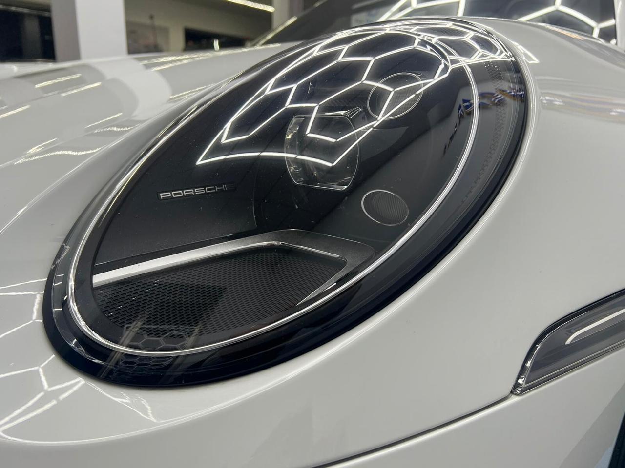 Porsche 911 Carrera 4S Cabriolet