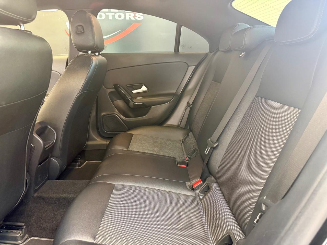 Mercedes-benz CLA 180 d Automatic Executive