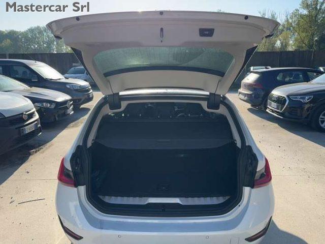 BMW 320 320e Sport Touring auto TG : GG205WT