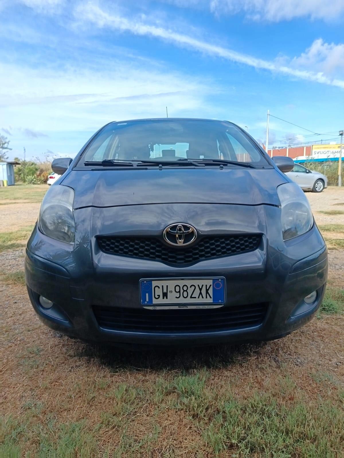 Toyota Yaris 1.0 3 porte Sol