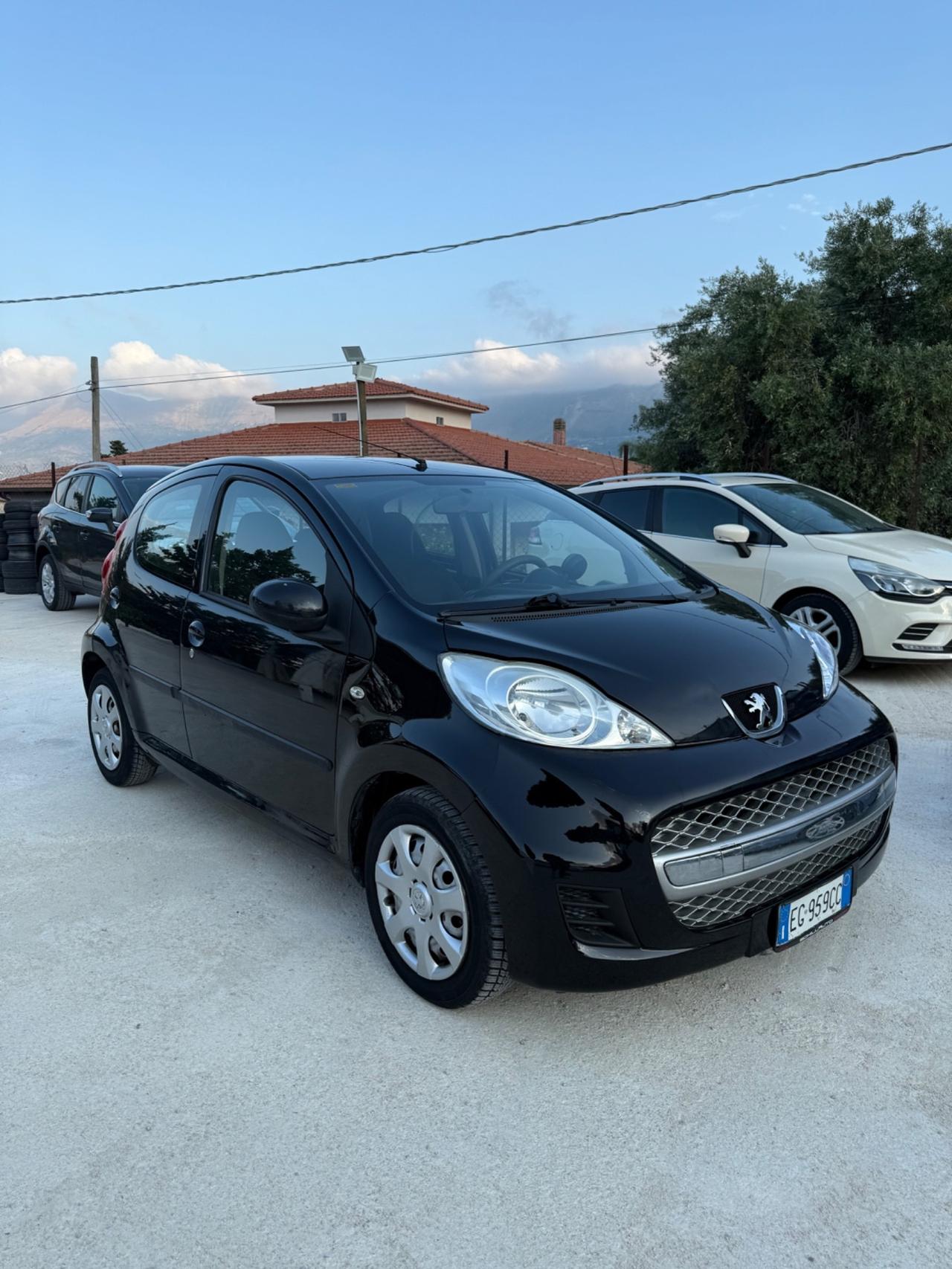 Peugeot 107 1.0 68CV 5p. Allure
