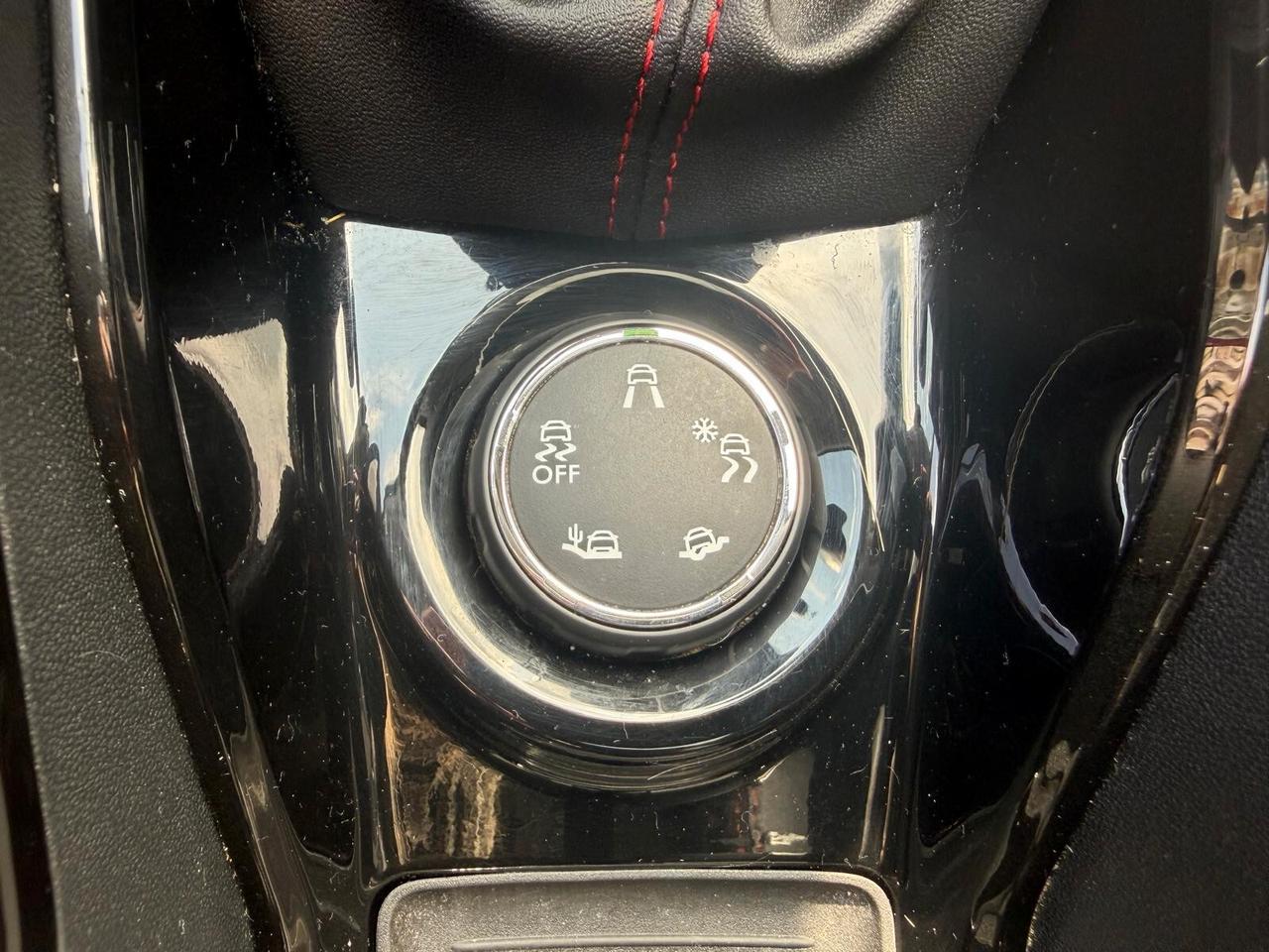 Peugeot 2008 1.6 HDI 100 GT LINE STRAFULL