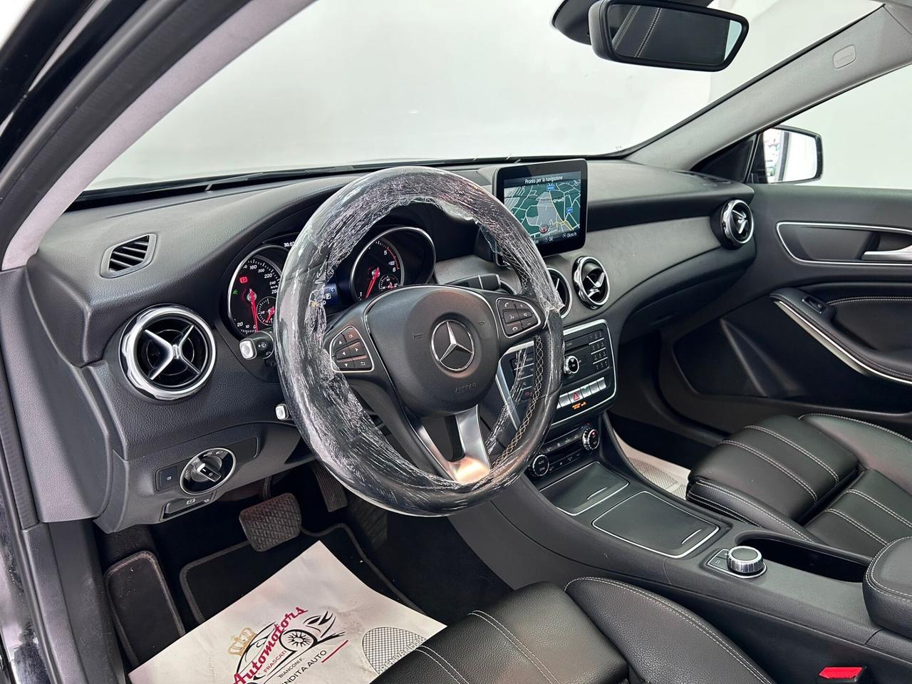 Mercedes-benz GLA 200 d Premium