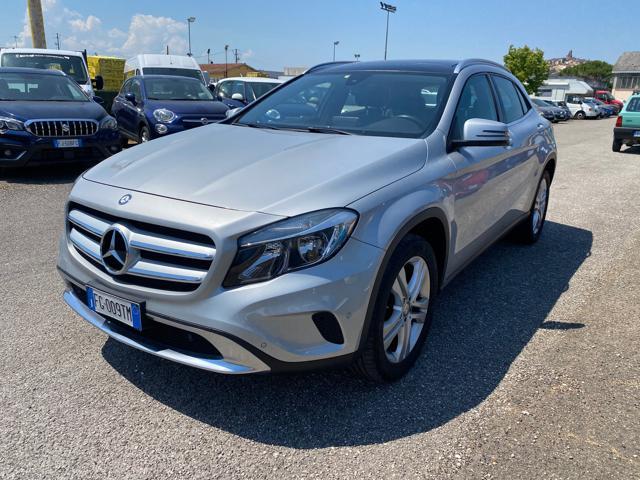 MERCEDES-BENZ GLA 220 d Automatic 4Matic Premium