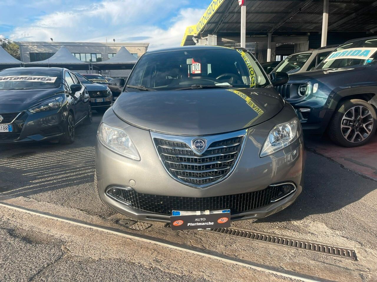 Lancia Ypsilon 1.2 69 CV 5 porte S&S Platinum