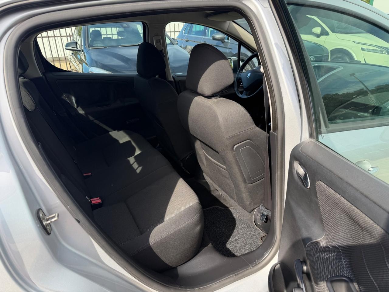 PEUGEOT 207 1.4HDI 69CV FELINE /110.000KM/5 PORTE