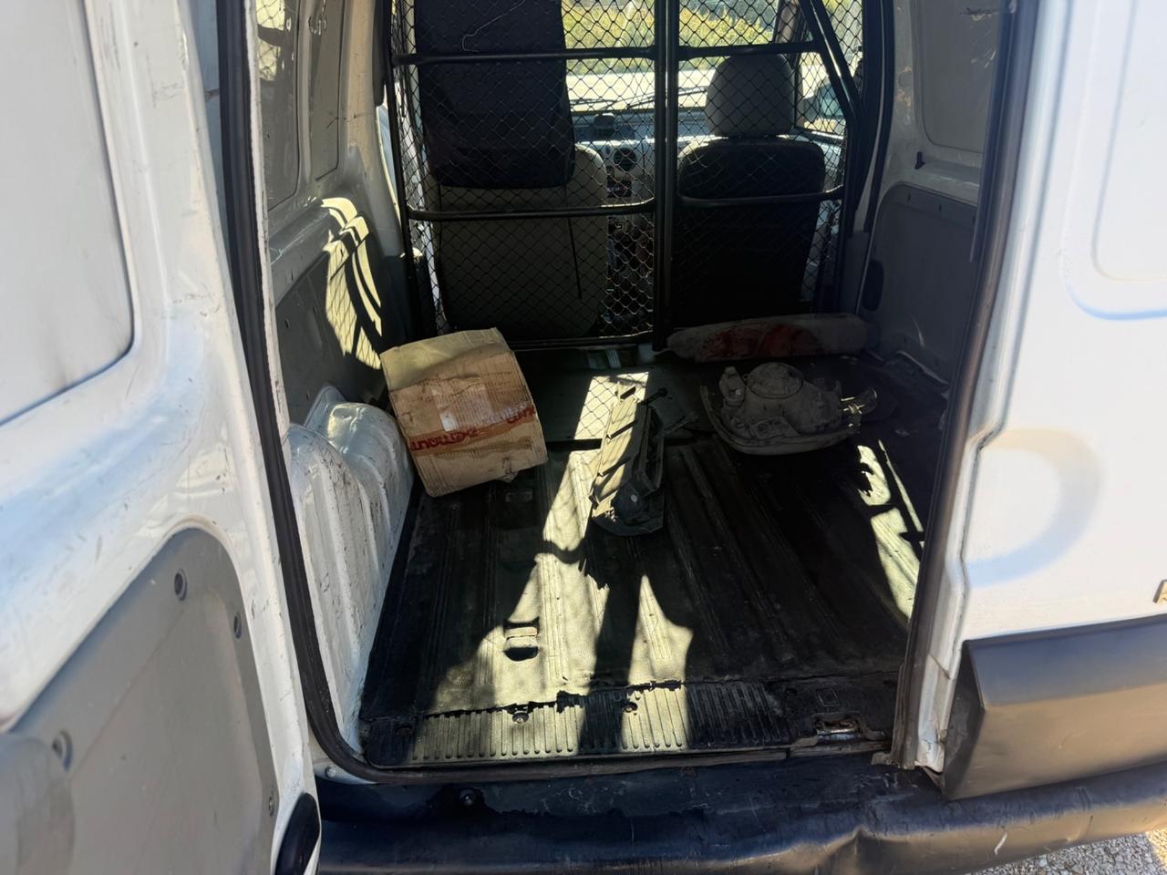 Renault Kangoo 1.9 diesel PORTA LATERALE 1.999€