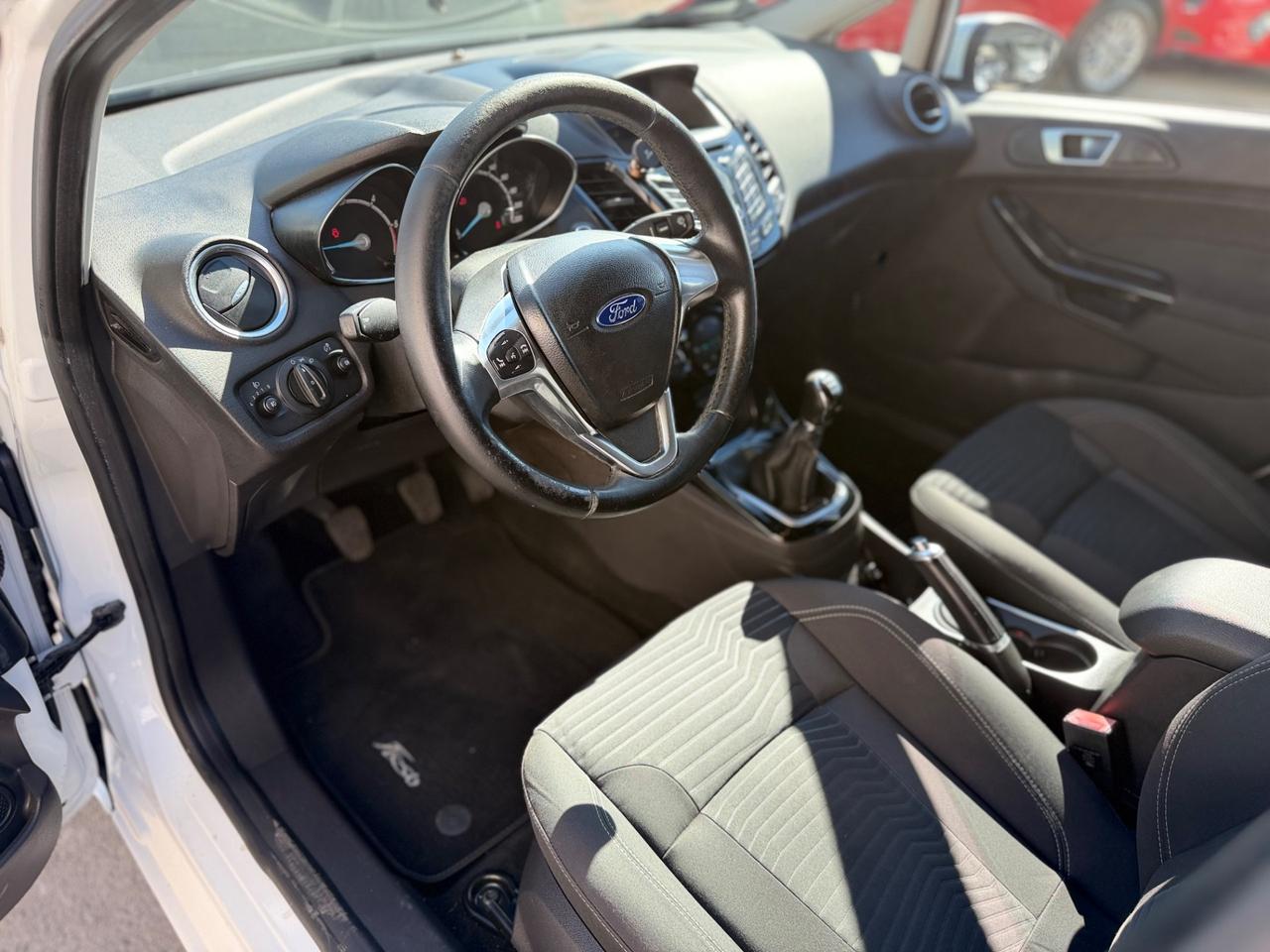 Ford Fiesta 1.5 TDCi 75CV 5 porte Titanium