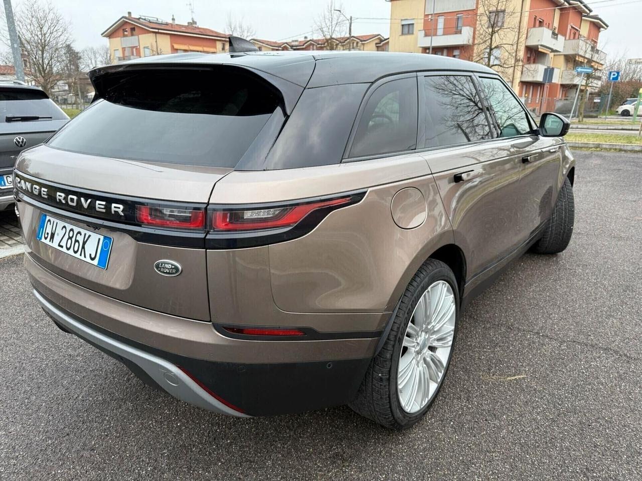 Land Rover Range Rover Velar 2.0D I4 180 CV R-Dynamic