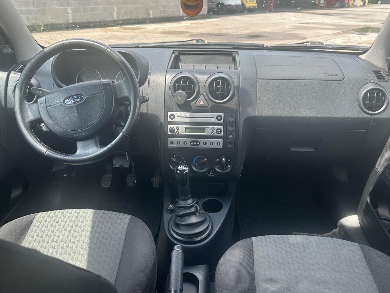 Ford Fusion 1.4 16V 5p.