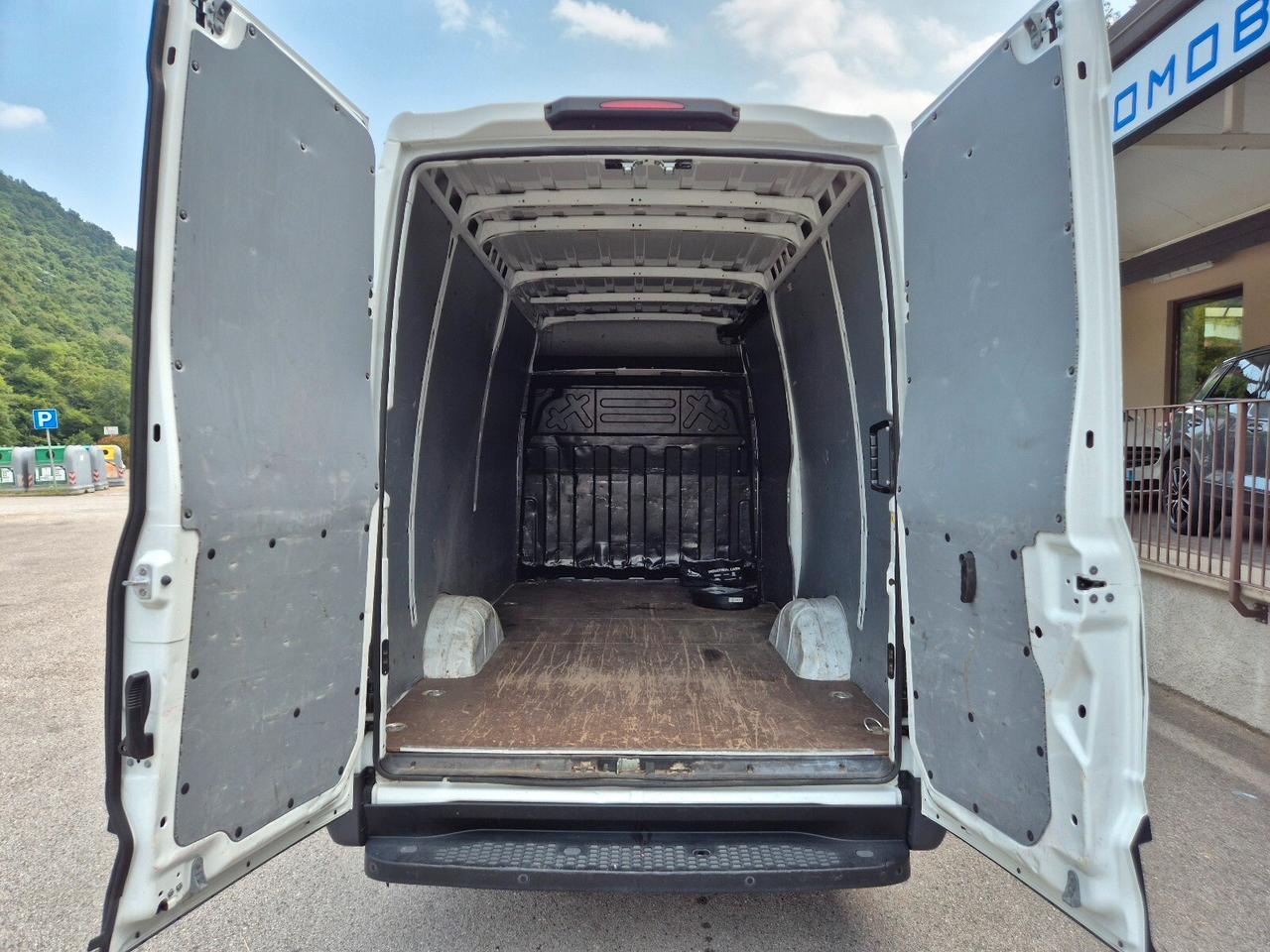 Iveco Daily 35S14 2.3 HPT Automatico Furgone