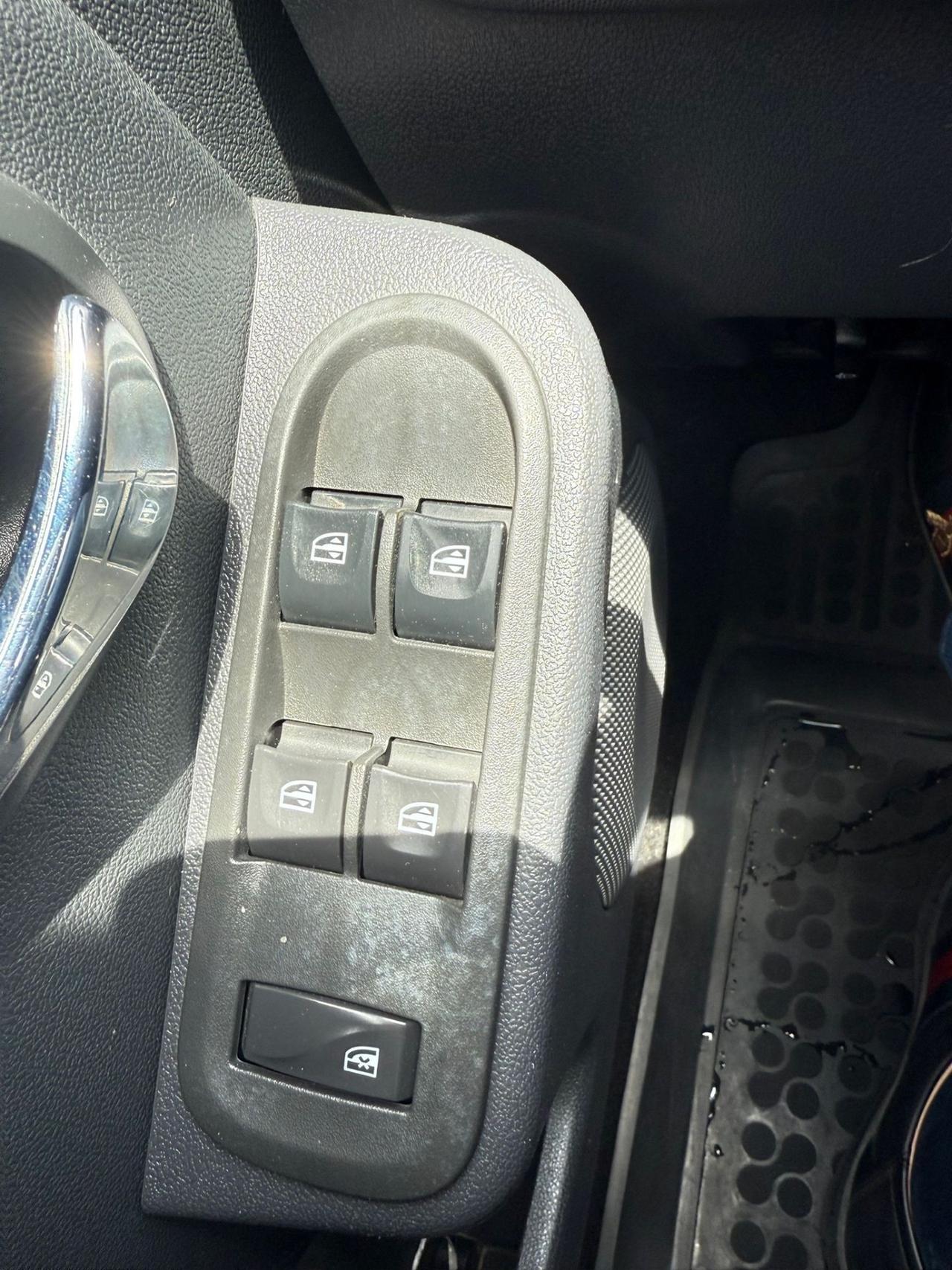 Dacia Duster 1.5 Diesel- GANCIO TRAINO- Full Optional