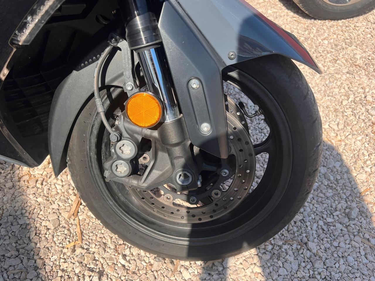 T-MAX 650