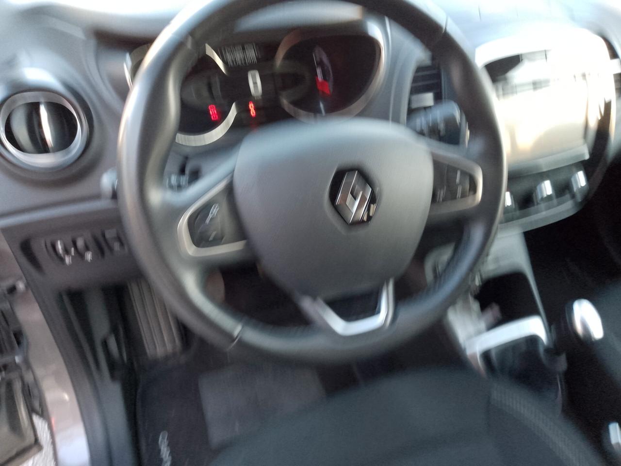 Renault Captur dCi NAVI-POCHI CHILOMETRI