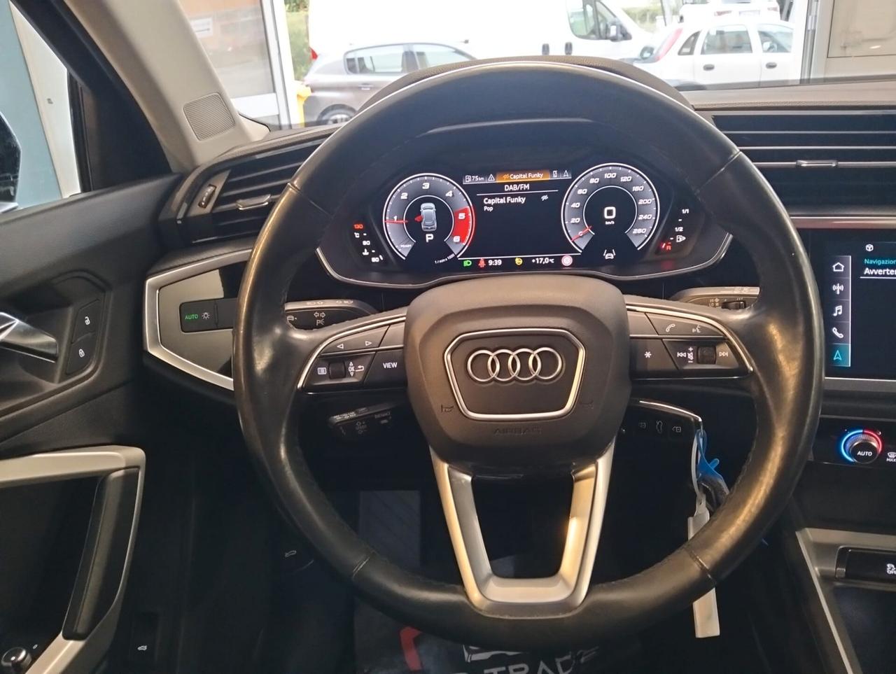Audi Q3 35 TDI S tronic Business