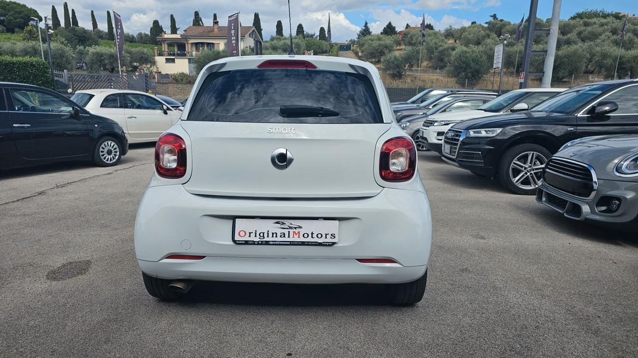 Smart ForFour 70 1.0 Youngster