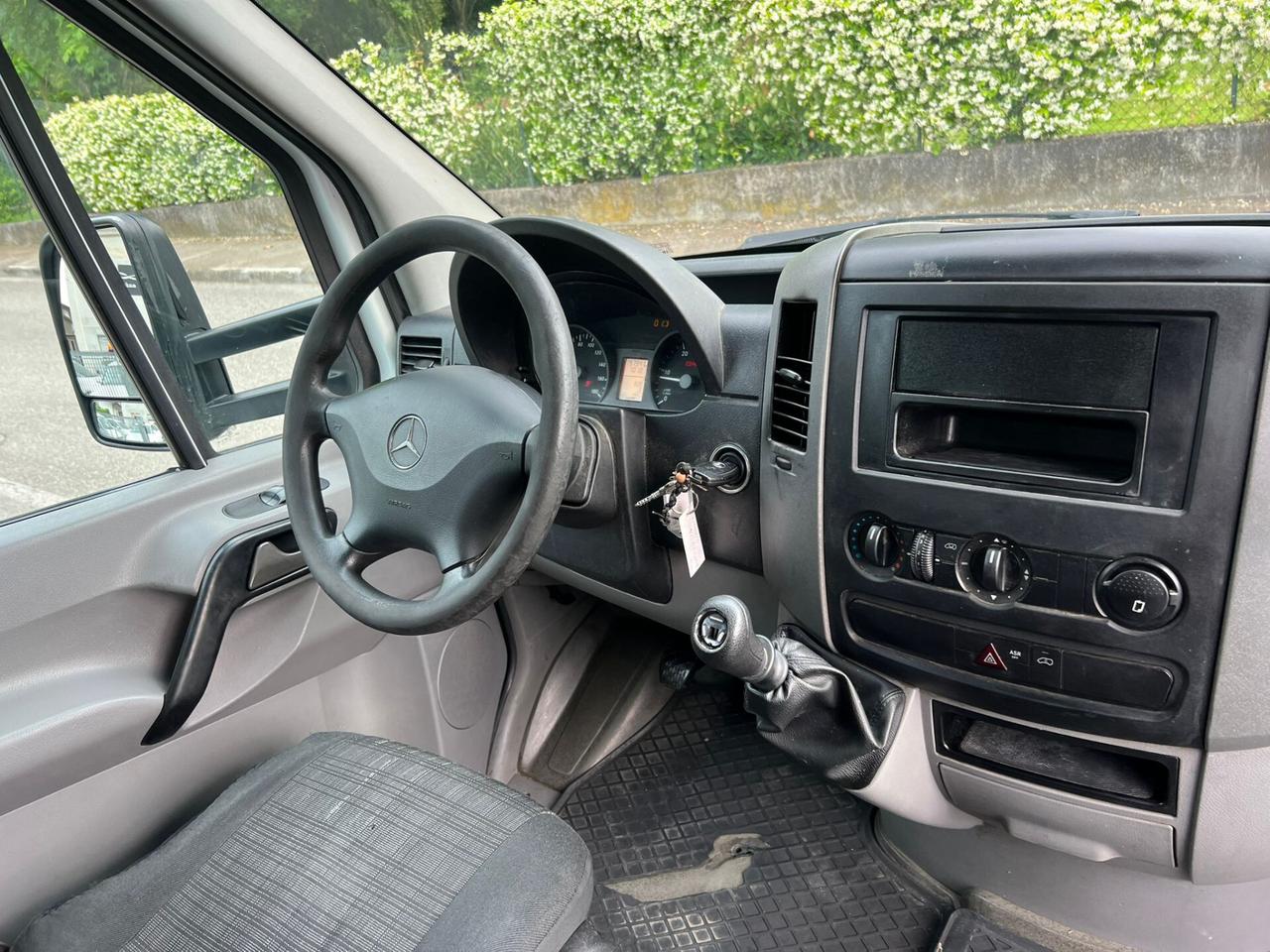Mercedes sprinter 311 CDI 84 kW 114 cavalli Cabinato