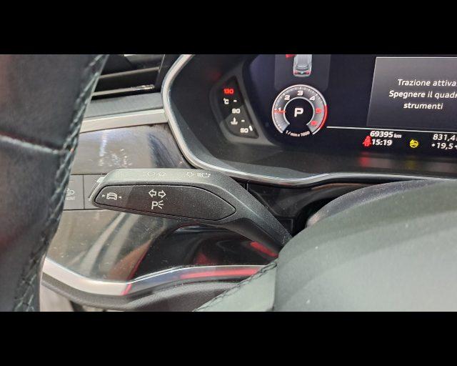AUDI Q3 35 2.0 tdi Business Advanced quattro s-tronic