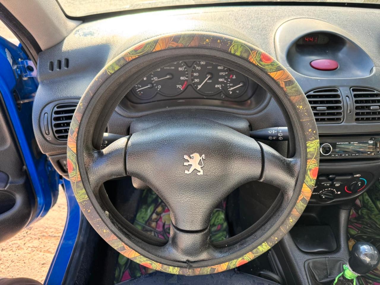 Peugeot 206 1.1 3p. XR