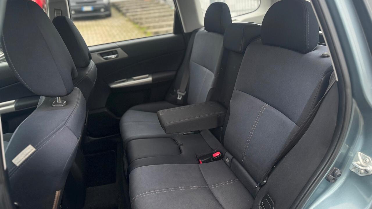 Subaru Forester 2.0D X BR 4X4