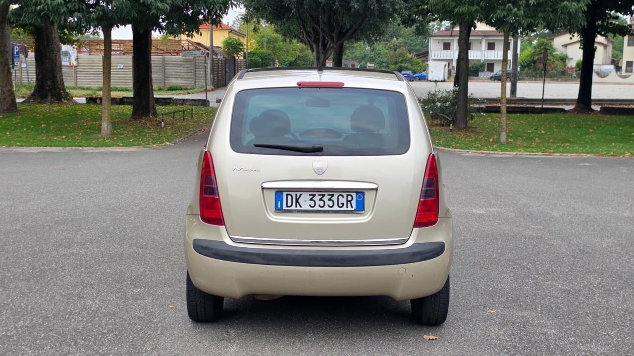 Lancia MUSA 1.4BENZINA 2007