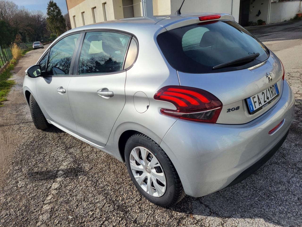 Peugeot 208 1.4 HDI-UNICO PROPRI-TAGLIANDI PEUGEOT